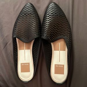 BRAND NEW dolce vita sandals/flats size 7 1/2